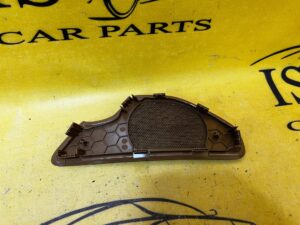 OSŁONA MASKOWNICA GŁOŚNIKA BOCZKA DRZWI PRZÓD PRAWY AUDI A8 D5