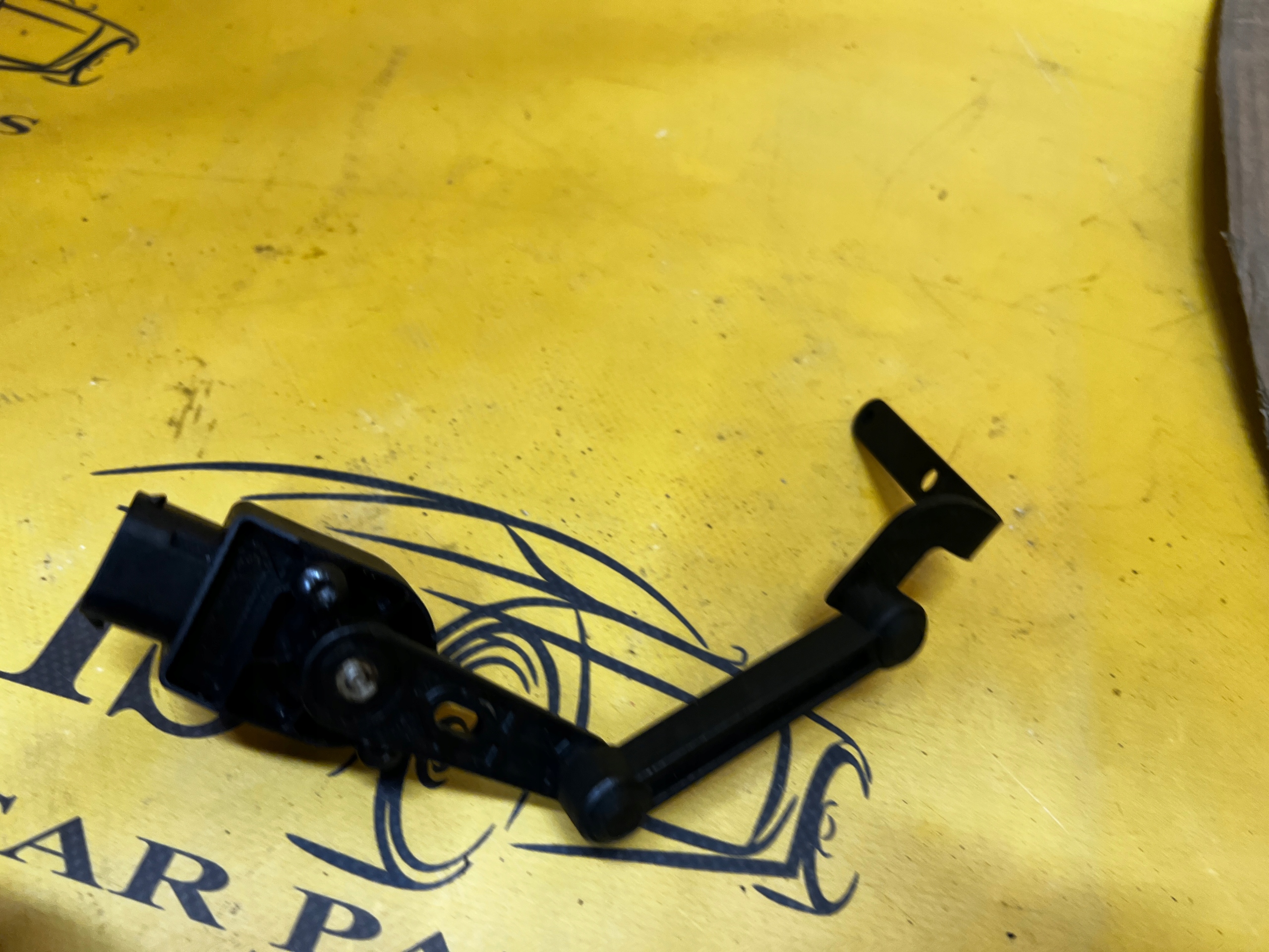 CZUJNIK POZIOMOWANIA LAMP TYŁ PRAWY MERCEDES GL X166