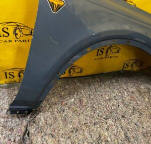 BŁOTNIK PRZÓD PRAWY FORD BRONCO 21- AZURE GREY PEARL