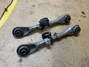 WAHACZ DRĄŻEK TYŁ TYLNY LEWY PRAWY PEUGEOT 508 I 2.0 HDI RXH 4HYBRID