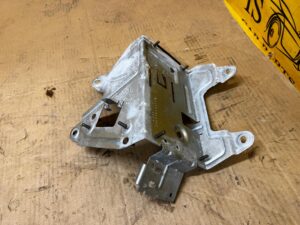 WSPORNIK MOCOWANIE UCHWYT STEROWNIKA POD SIEDZENIEM TYŁ MERCEDES GL X166