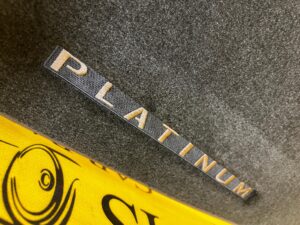 KPL DYWANIKI WYCIERACZKI WELUROWE PLATINUM FORD EXPLORER VI MK6 EU NOWE OEM