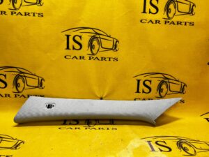 OSŁONA POSZYCIE SŁUPKA LEWY PRZÓD INFINITI Q30 MERCEDES A W176 GLA X156