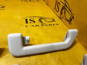 KOMPLET RĄCZKA RĄCZKI UCHWYTY PODSUFITKI PORSCHE CAYENNE 7P VW TOUAREG 7P