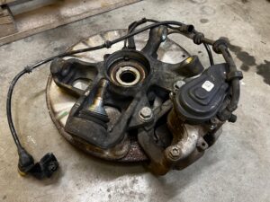 ZWROTNICA TARCZA ZACISK TYŁ LEWY MERCEDES GLS X166 450 3.0 B V6 4MATIC