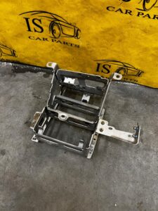 STELAŻ MOCOWANIE PODSTAWA KONSOLA DESKA TUNEL CHEVROLET CORVETTE C5 97-04