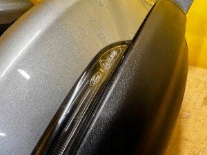 LUSTERKO ZEWNĘTRZNE PRAWE 9 PIN FORD KUGA MK3 LIFT EU SOLAR SILVER