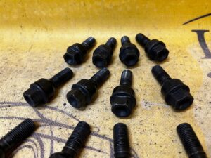 ŚRUBY ŚRUBA SZPILKI DO KOŁA KÓŁ PORSCHE CAYENNE COUPE 9Y3 9Y0