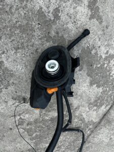 KOMPLET ZBIORNIK BAK POMPA WLEW PALIWA MERCEDES GL X166 4.7 V8 4MATIC 4X4