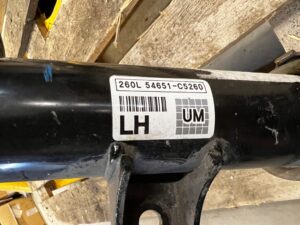 NOWA NOGA ZWROTNICA AMORTYZATOR MCPHERSON PRZÓD LEWY KIA SORENTO III CRDI