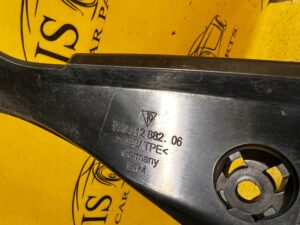 OSŁONA LISTWA KLAPY BAGAŻNIKA TYŁ PRAWA PORSCHE PANAMERA 970 I LIFT