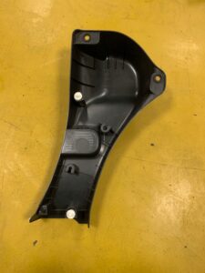 LEWY BOCZEK PAKI OSŁONA NISSAN E-NV200 NV200