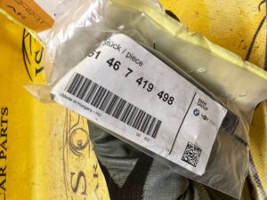 OSŁONA ZAŚLEPKA ROLETY PRZECIWSŁON. TYLNEJ PÓŁKI BMW 5 G30 M5 F90 NOWA OEM