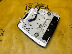 LAMPKA OŚWIETLENIE PODSUFITKI PRZÓD SZYBERDACH MERCEDES CLS W218