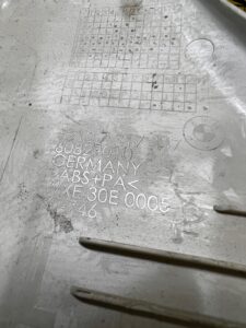 OSŁONA ZAŚLEPKA PLASTIK FOTELA LEWA BMW 5 G30