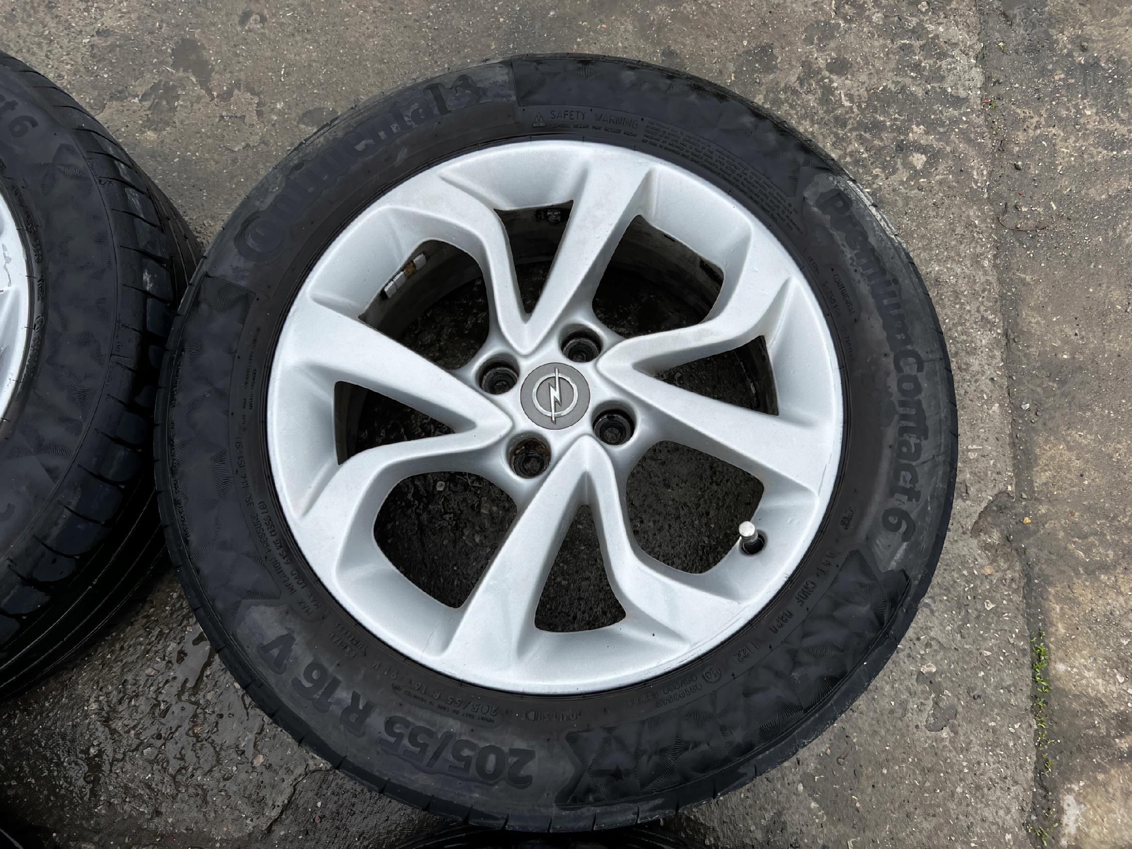 KOŁA FELGI OPONY LETNIE OPEL CORSA D E 205/55 R16