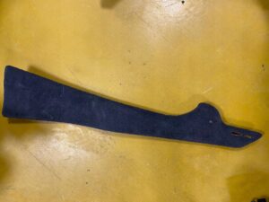 PRAWA TAPICERKA TUNELU ŚRODKOWEGO BMW X6 E71 E70