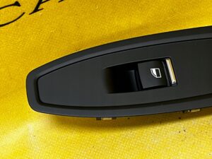 PRAWY PRZÓD PRZEŁĄCZNIK PANEL SZYB BMW F21 F22