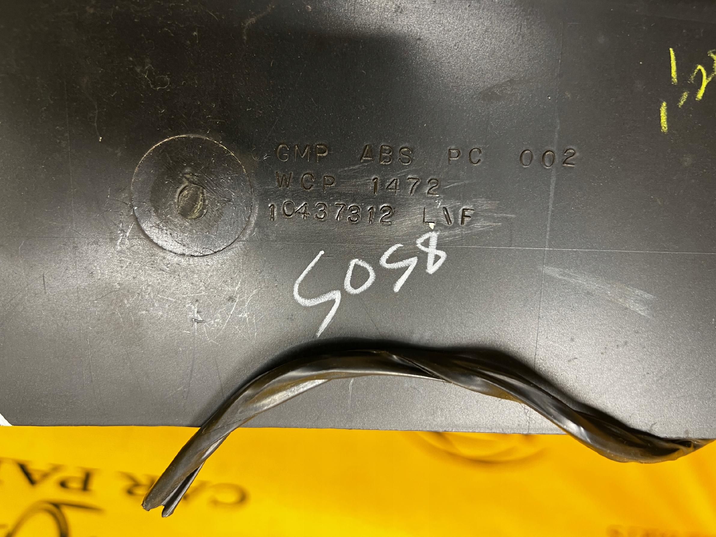 SCHOWEK PASAŻERA DESKI KONSOLI PRAWY CHEVROLET CORVETTE C5 97-04