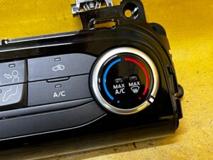 PANEL KLIMATYZACJI NAWIEWU FORD KUGA MK3 ESCAPE MK4 1.5 EB