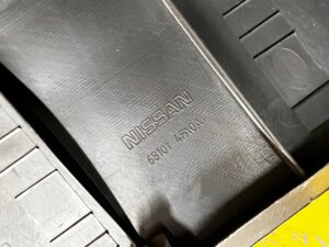 OSŁONA DESKI KONSOLI PODSZYBIE NISSAN E-NV200