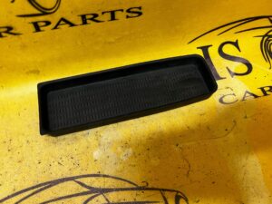 WKŁAD ZAŚLEPKA PODŁOKIETNIKA BMW E92 M3 7118064