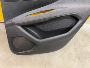 BOCZEK TAPICERKA DRZWI WELUR CARBON ACTIVE PRAWY TYŁ PEUGEOT 3008 II