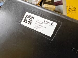 KIEROWNICA ŁAPACZ POWIETRZA DO CHLODNICY LEWA BMW X5 F15 NOWA OEM