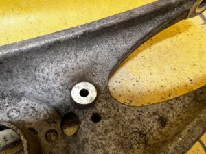 WAHACZ TYŁ TYLNY LEWY BMW M1 E82 M3 E90 E92 E93