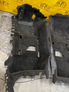 WYGŁUSZENIE PODŁOGA WYKŁADZINA DYWAN PORSCHE PANAMERA 14r. 970 POLIFT