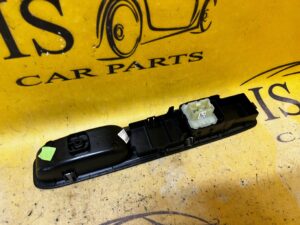 PANEL PRZEŁĄCZNIK SZYB LEWY PRZÓD KIEROWCY DACIA SANDERO III 2023R