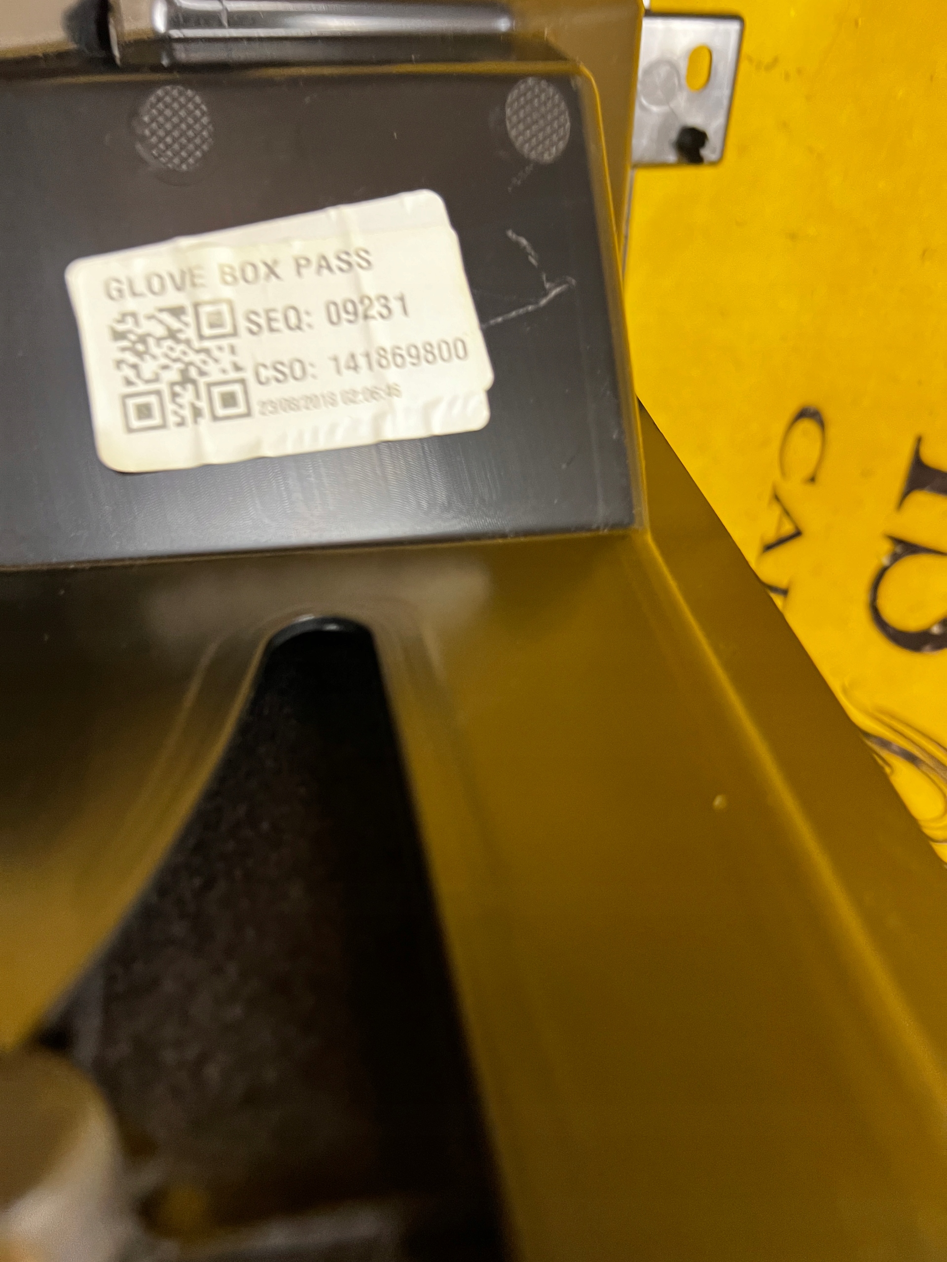 SCHOWEK DESKI KONSOLI PASAŻERA RANGE ROVER EVOQUE II L551 ANGIELSKI UK RHD