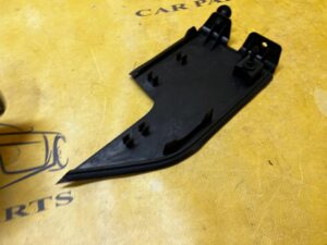 LISTWA DACHOWA OSŁONA ZAWIASU KLAPY TYŁ BAGAŻNIKA LEWA FORD EXPLORER MK6