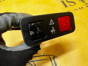 PANEL PRZEŁĄCZNIK OTWIERANIA KLAPY TYŁ BAGAŻNIKA PEUGEOT 5008 II