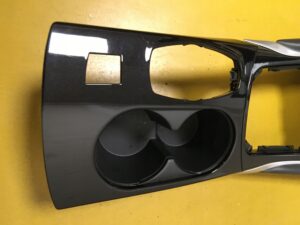 PANEL RAMKA DEKOR TUNELU ŚRODKOWEGO INFINITI Q30