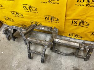 STELAŻ MOCOWANIE KONSOLI DESKI LAND ROVER DISCOVERY V L462 EU