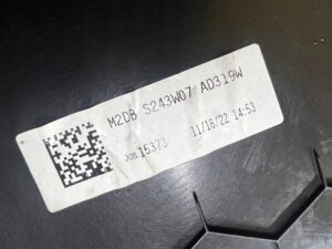 POSZYCIE OSŁONA OBUDOWA SŁUPKA ŚRODKOWEGO B LEWY 4 DRZWI FORD BRONCO 21-