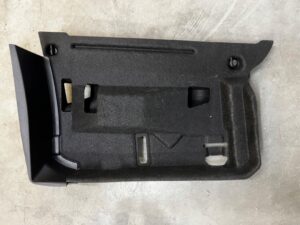 OSŁONA OBUDOWA ZAŚLEPKA DOLNA KONSOLI DESKI PRAWA BMW 5 G30 G31 M5 F90