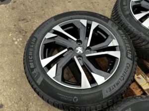 KOŁA FELGI OPONY CAŁOROCZNE PEUGEOT 2008 II 215/60 R17