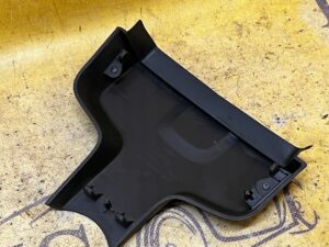 OBUDOWA OSŁONA LUSTERKA WEWNĘTRZNEGO PORSCHE CAYENNE II 7P5