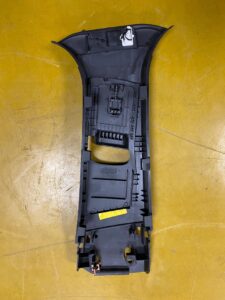 POSZYCIE OSŁONA SŁUPKA B LEWA FORD KUGA MK2 ST LIN