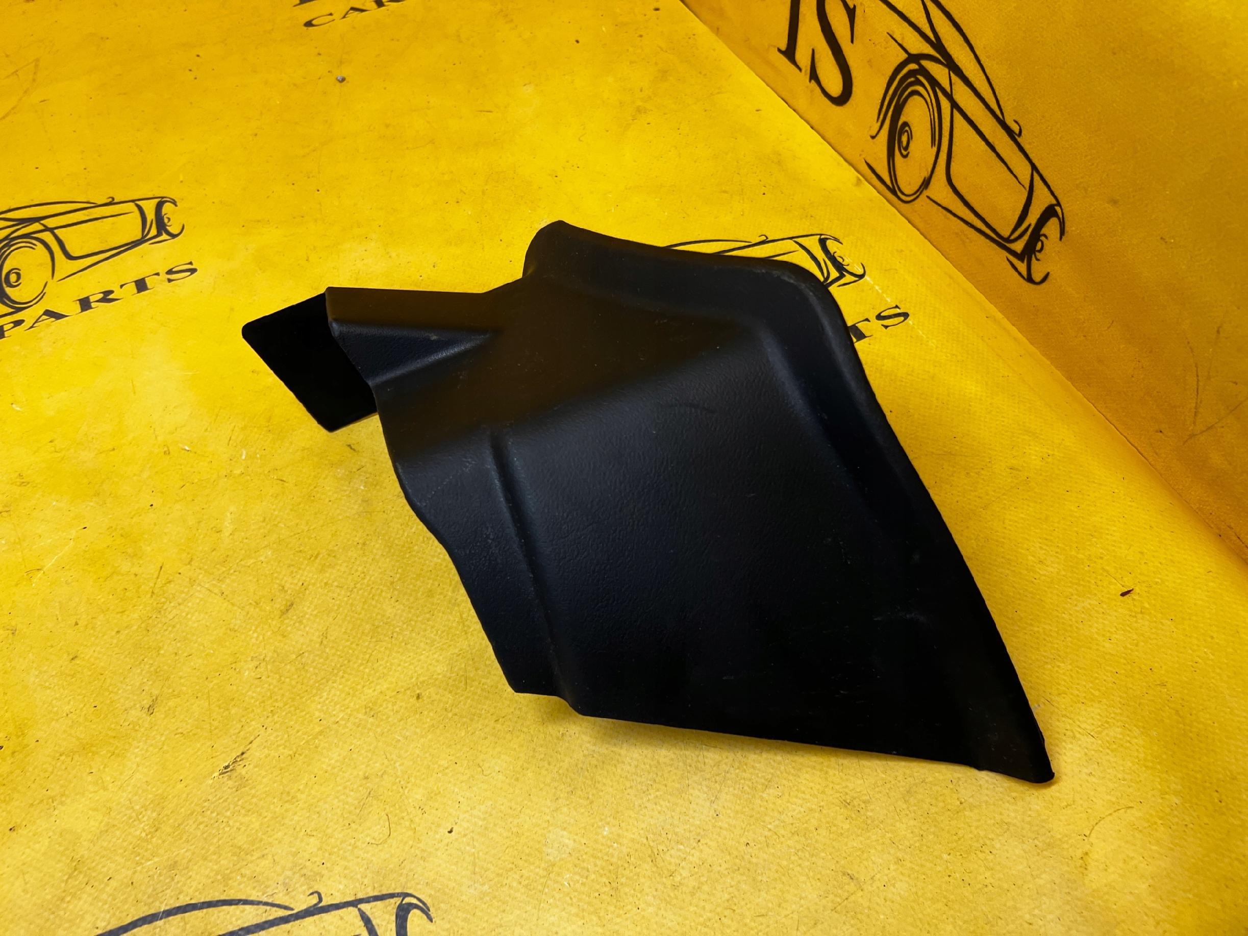 OSŁONA ZAŚLEPKA ZAWIASU DACHU LEWA CHEVROLET CORVETTE CABRIO C5 97-04