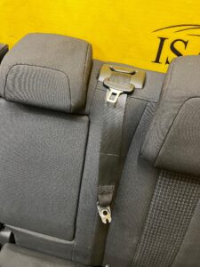 KANAPA FOTELE TYŁ TYLNE ISOFIX ZAGŁÓWKI PEUGEOT 3008 II P84