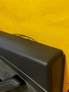 BOCZEK DRZWI LEWY TYŁ PRZEŁĄCZNIK GŁOŚNIK TESLA MODEL 3