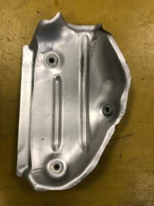 OSŁONA TERMICZNA KOLEKTORA LEWA INFINITI Q70 M35H