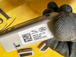 LAMPKA OŚWIETLENIE PODSUFITKI WNĘTRZA LAND ROVER DISCOVERY SPORT V L550