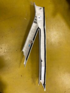 OSŁONA POSZYCIE SŁUPKA PRAWY PRZÓD FORD S-MAX MK2