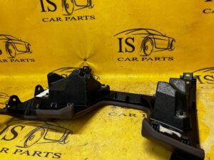 OSŁONA ZAŚLEPKA DESKI KONSOLI POD KIEROWNICĘ AUDI A8 D4