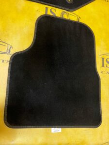 KPL DYWANIKI WYCIERACZKI WELUROWE ORYGINALNE ROAD TRIP PEUGEOT 2008 II EU