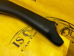 POSZYCIE OSŁONA OBUDOWA SŁUPKA PRZÓD A PRAWY CHEVROLET CORVETTE C5 97-04